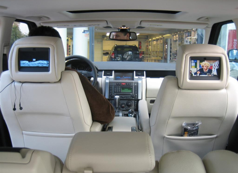 Range Rover Super Charged Sport του 2006. Car Cinema Pioneer.